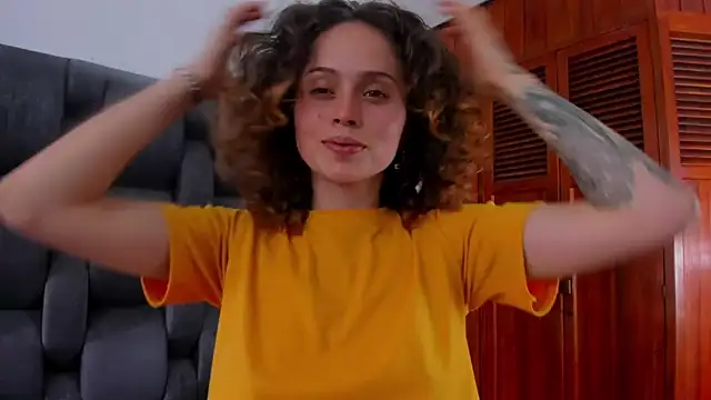 Snapshot of fulfill_fantasies1 chatting on 11/29/25, 08:12 fulfill fantasies1 online show from 11/29/25, 08:12