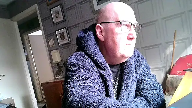 Adamdaddybear online show from 03/10/25, 09:43