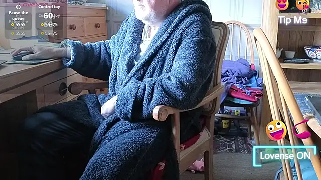 Adamdaddybear online show from 09/22/25, 07:32