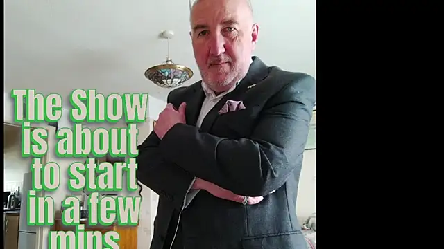 Adamdaddybear online show from 10/23/25, 07:07