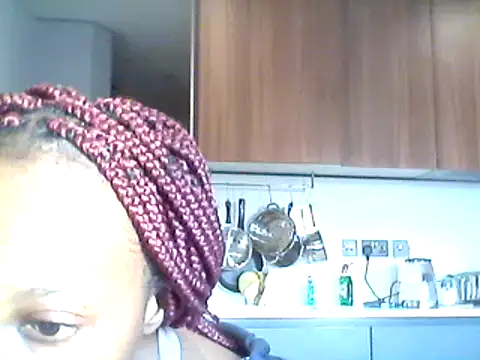 Snapshot of AfricanBeautyX chatting on 01/07/25, 03:33 AfricanBeautyX online show from 01/07/25, 03:33