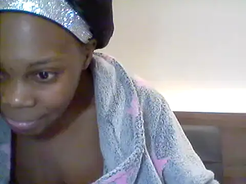 Snapshot of AfricanBeautyX chatting on 01/19/25, 08:50 AfricanBeautyX online show from 01/19/25, 08:50