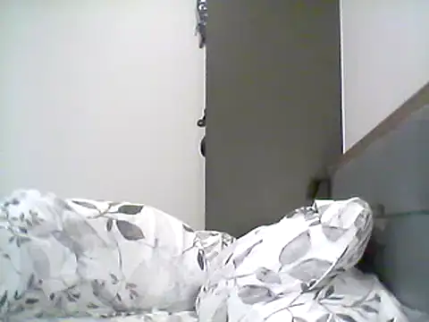 Snapshot of AfricanBeautyX chatting on 02/21/25, 01:44 AfricanBeautyX online show from 02/21/25, 01:44