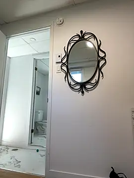 Sweetleeahxx online show from 09/10/25, 01:55