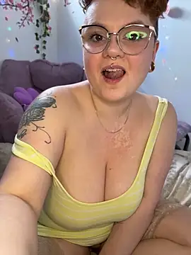 Sweetleeahxx online show from 04/10/26, 01:27