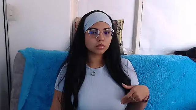 Miapeyton online show from 09/17/25, 07:59