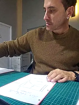 Lucas   81 online show from 12/05/25, 05:31