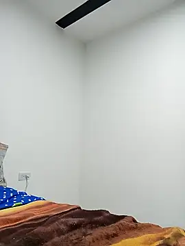 Sara Brownx online show from 04/22/26, 09:27