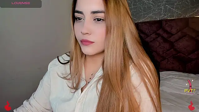 Lucia star   online show from 12/12/24, 06:42