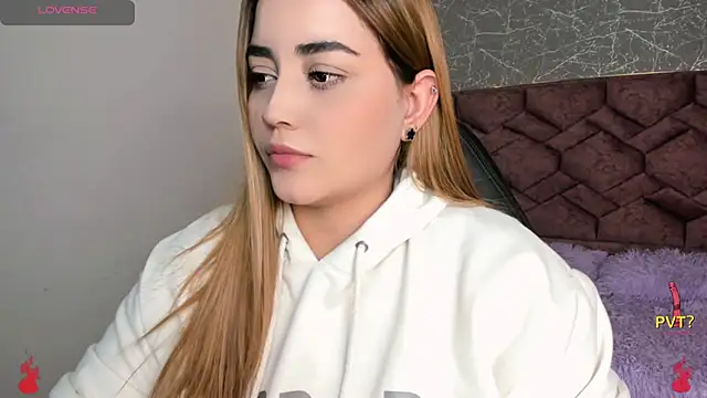 Lucia star   online show from 01/14/25, 07:53