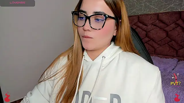 Lucia star   online show from 01/21/25, 06:23