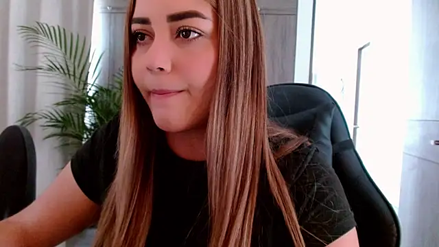 Lucia star   online show from 01/13/26, 07:30