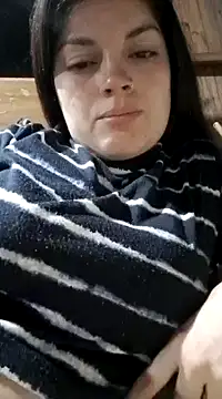 Snapshot of Romax2 chatting on 12/18/24, 11:30 Romax2 online show from 12/18/24, 11:30