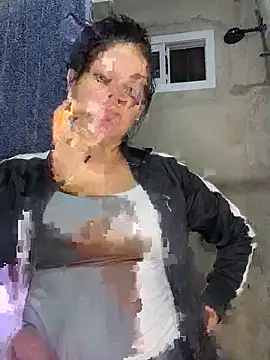 Snapshot of Romax2 chatting on 02/15/25, 03:42 Romax2 online show from 02/15/25, 03:42