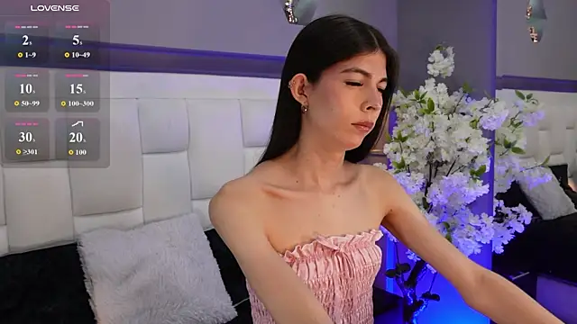 CuteAri online show from 11/14/25, 08:29