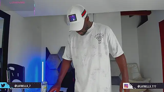 Latrellx7 online show from 06/30/26, 03:40