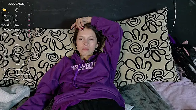 sweetdam12 online show from 10/16/25, 07:48