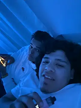 Snapshot of Naitsirc- chatting on 09/20/25, 06:58 Naitsirc- online show from 09/20/25, 06:58