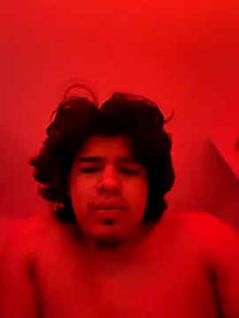 Snapshot of Naitsirc- chatting on 10/20/25, 02:34 Naitsirc- online show from 10/20/25, 02:34