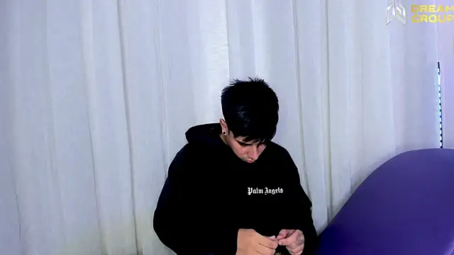 Yourslust  online show from 10/27/25, 08:13