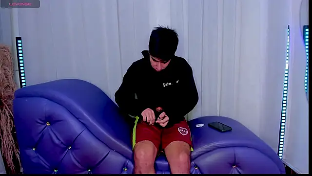 Yourslust  online show from 11/22/25, 01:21