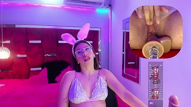 Snapshot of CamilaVegas_ chatting on 01/21/25, 05:09 CamilaVegas online show from 01/21/25, 05:09