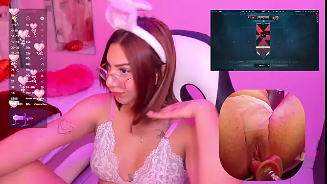 Snapshot of CamilaVegas_ chatting on 02/23/25, 01:53 CamilaVegas online show from 02/23/25, 01:53