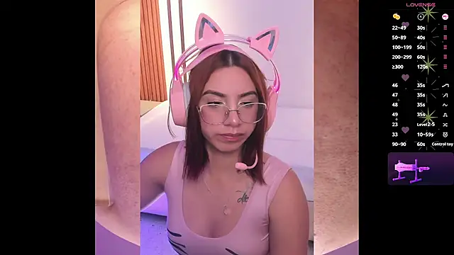 Snapshot of CamilaVegas_ chatting on 10/14/25, 01:34 CamilaVegas online show from 10/14/25, 01:34