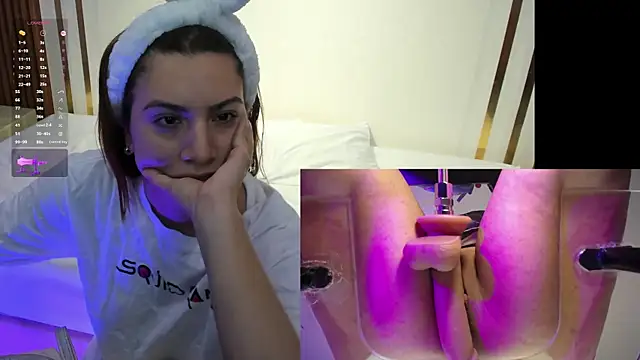 Snapshot of CamilaVegas_ chatting on 12/05/25, 02:25 CamilaVegas online show from 12/05/25, 02:25