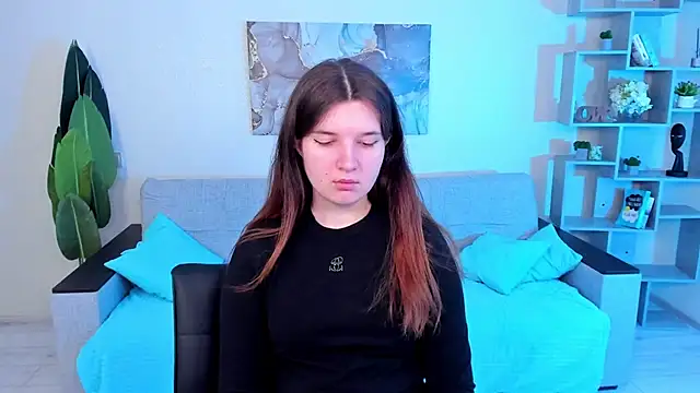 Snapshot of BonneyLove chatting on 03/03/25, 06:12 BonneyLove online show from 03/03/25, 06:12