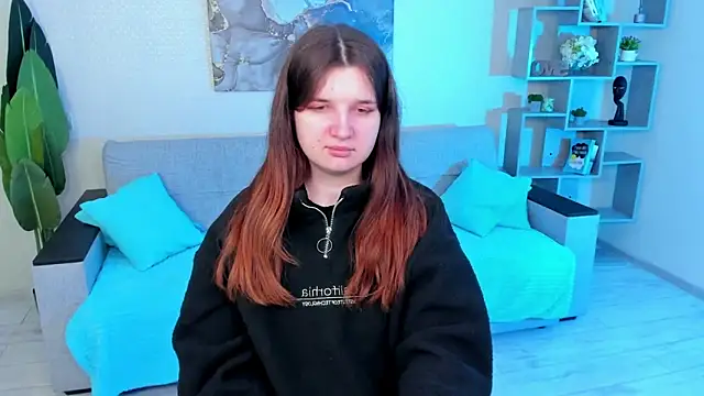 Snapshot of BonneyLove chatting on 03/05/25, 05:18 BonneyLove online show from 03/05/25, 05:18