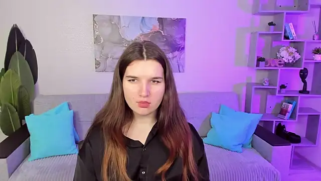 Snapshot of BonneyLove chatting on 09/15/25, 05:24 BonneyLove online show from 09/15/25, 05:24