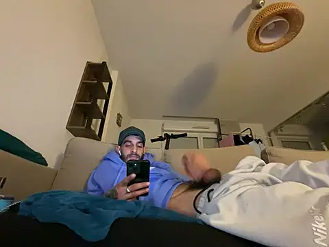 Rebeu313 online show from 02/22/25, 12:49