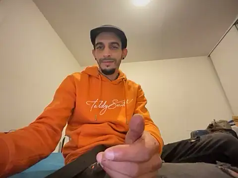 Rebeu313 online show from 11/09/25, 02:43