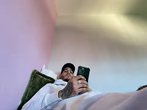 Rebeu313 online show from 02/24/26, 02:15