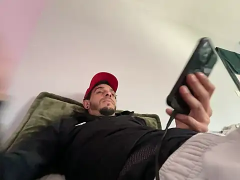 Rebeu313 online show from 03/08/26, 01:15