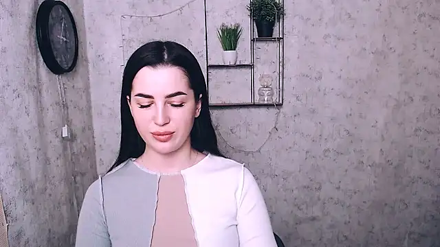 Snapshot of DivaKaily_ chatting on 12/08/24, 08:51 DivaKaily online show from 12/08/24, 08:51