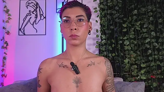 MiaMorgan  online show from 12/21/25, 02:46