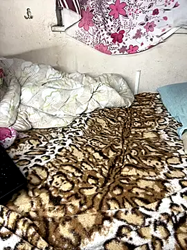 Snapshot of cenkjigolo chatting on 12/15/25, 06:12 cenkjigolo online show from 12/15/25, 06:12