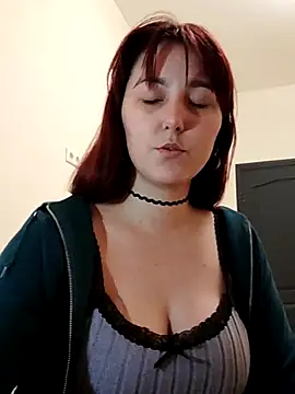 Snapshot of MiaStika chatting on 02/20/25, 02:24 MiaStika online show from 02/20/25, 02:24