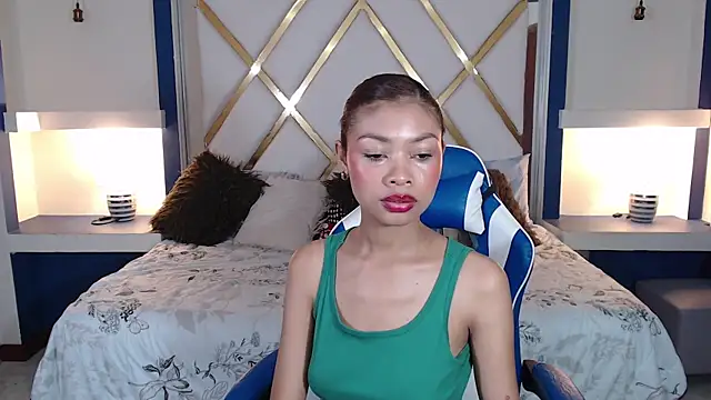 Perla prg online show from 02/22/25, 05:02