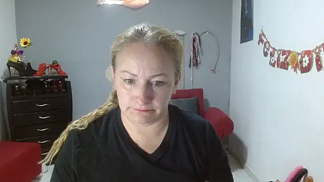 emperabigbootybigass online show from 03/12/25, 09:24