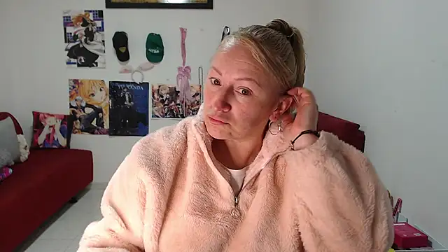 emperabigbootybigass online show from 09/19/25, 12:17