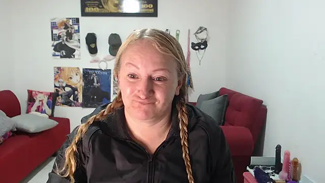 emperabigbootybigass online show from 09/22/25, 12:18