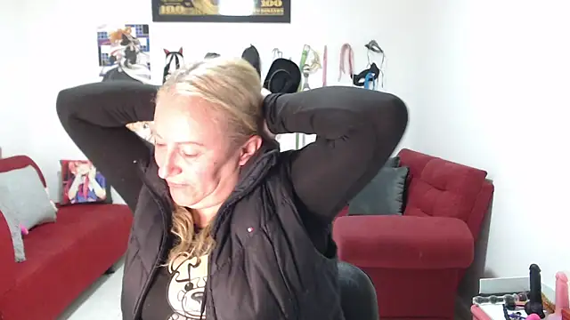 emperabigbootybigass online show from 10/20/25, 12:16