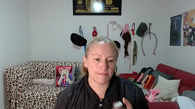 emperabigbootybigass online show from 03/13/26, 12:45