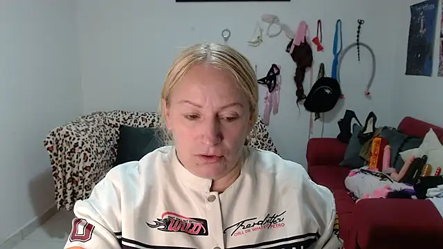 emperabigbootybigass online show from 03/31/26, 12:27