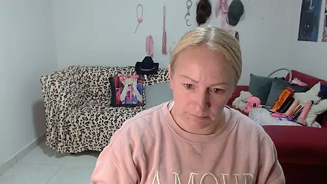 emperabigbootybigass online show from 04/13/26, 12:10