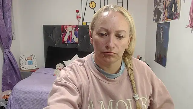 Snapshot of emperabigbootybigass chatting on 05/29/26, 12:25 emperabigbootybigass online show from 05/29/26, 12:25