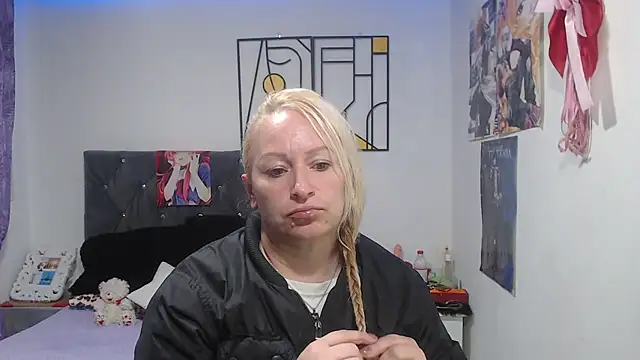 emperabigbootybigass online show from 07/09/26, 12:20